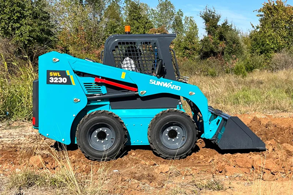 مینی لودر سانوارد